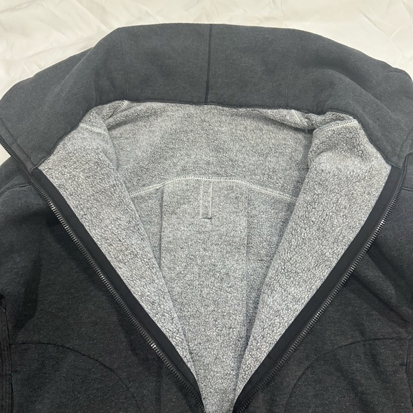 Lululemon | Jacket - Picture 2 of 7